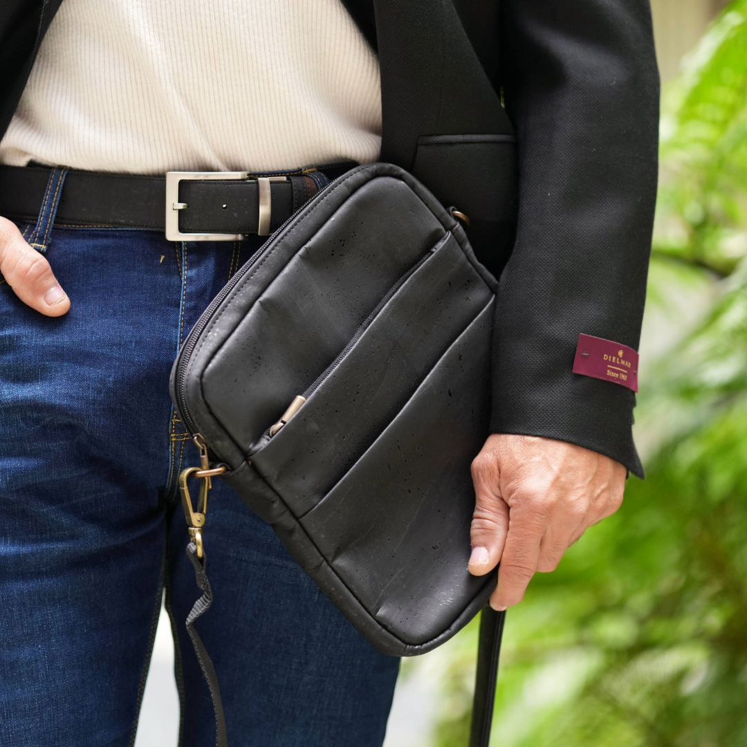 Voyager Men's Satchel
